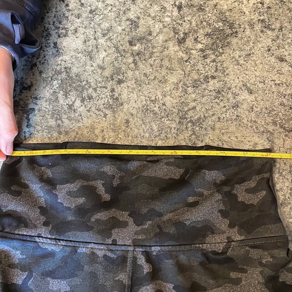 Fabletics Power hold camo - Picture 3 of 5